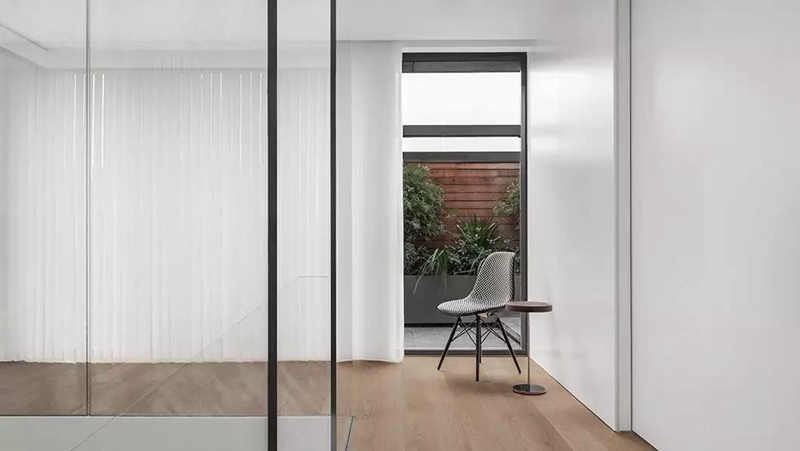 極簡(jiǎn)裝修風(fēng)格,黑白灰裝修 極簡(jiǎn)裝修風(fēng)格,黑白灰裝修